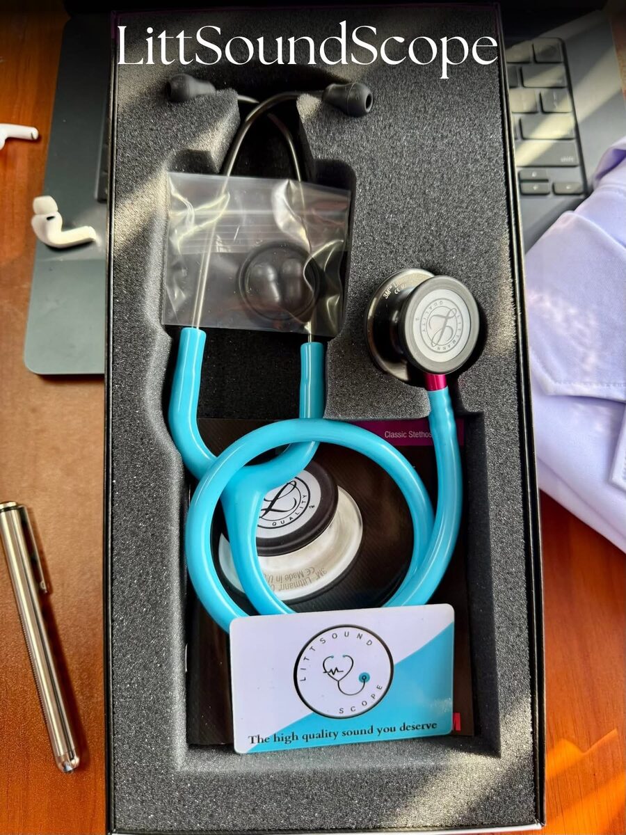 Classic III · Smoke & turquoise - pink stem · 5872