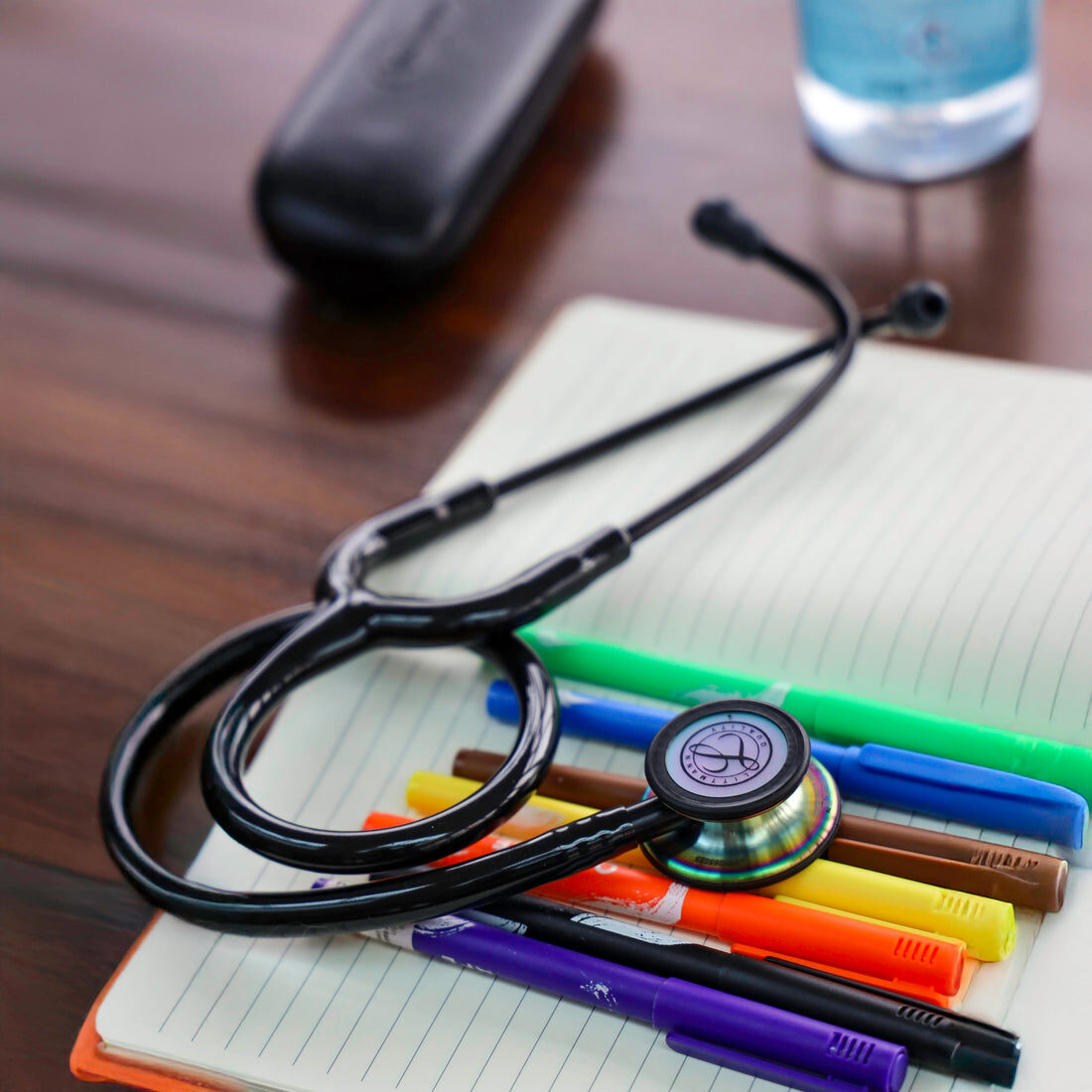 Classic III · Rainbow & black · 5870